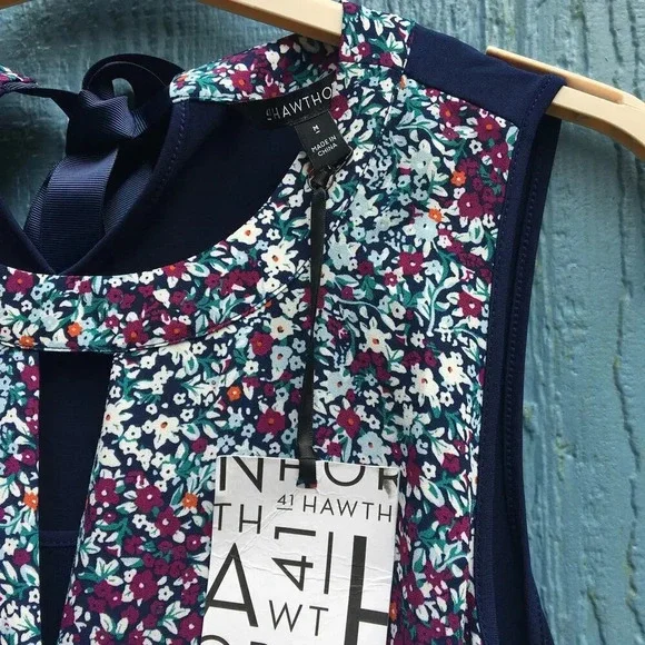 NEW 41 Hawthorn Women Medium Blue Floral Clearwater Surplice Blouse - Picture 4 of 6